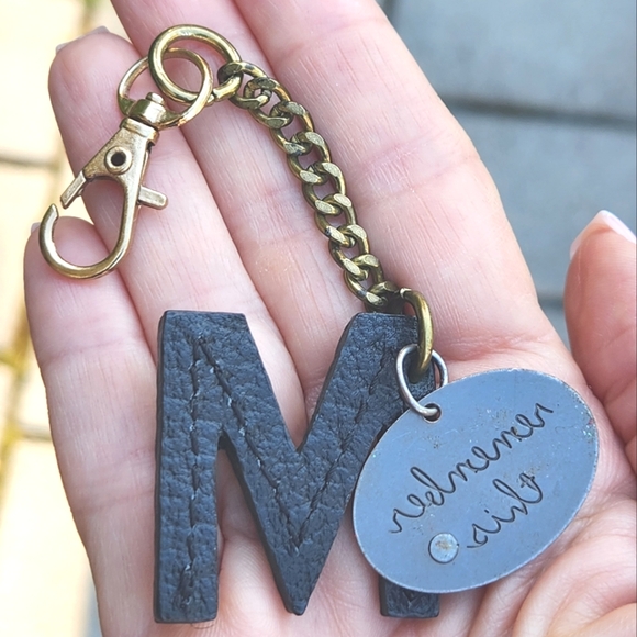 Anthropologie Initial M "Remember This" Purse Charm - Picture 5 of 7